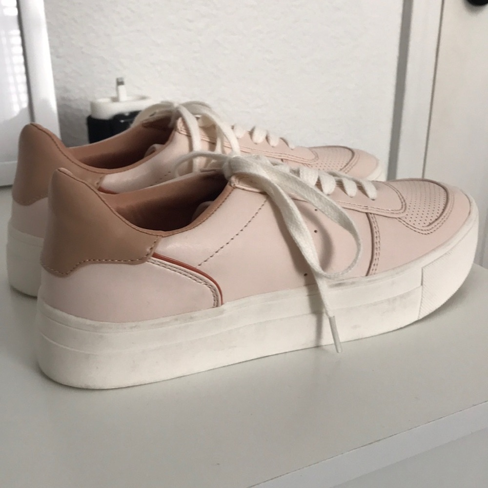 American Eagle Platform Sneakers